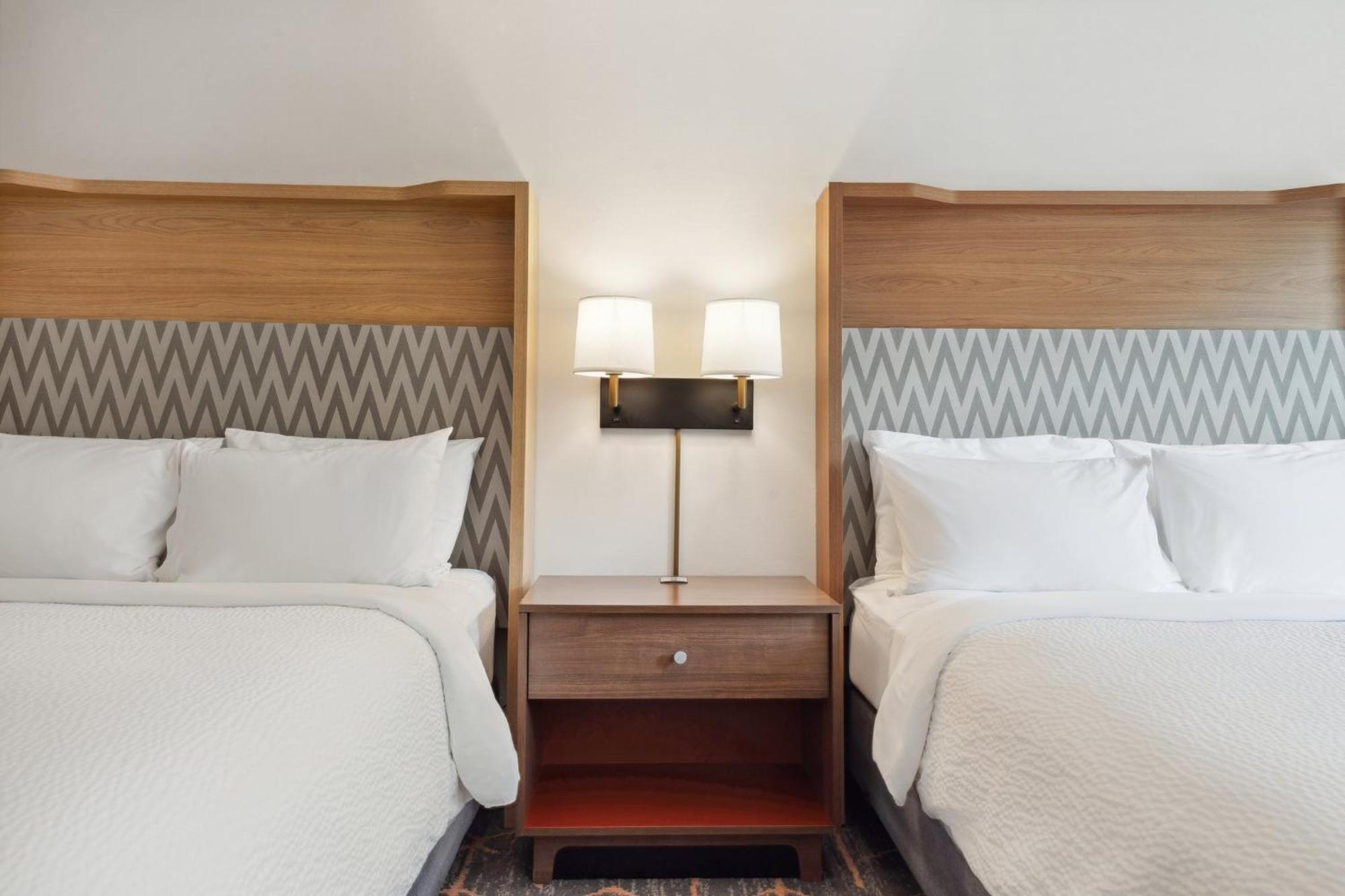 Holiday Inn Portsmouth By Ihg Екстериор снимка