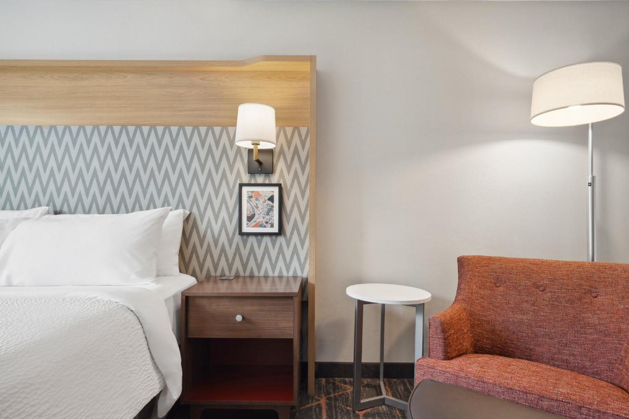 Holiday Inn Portsmouth By Ihg Екстериор снимка